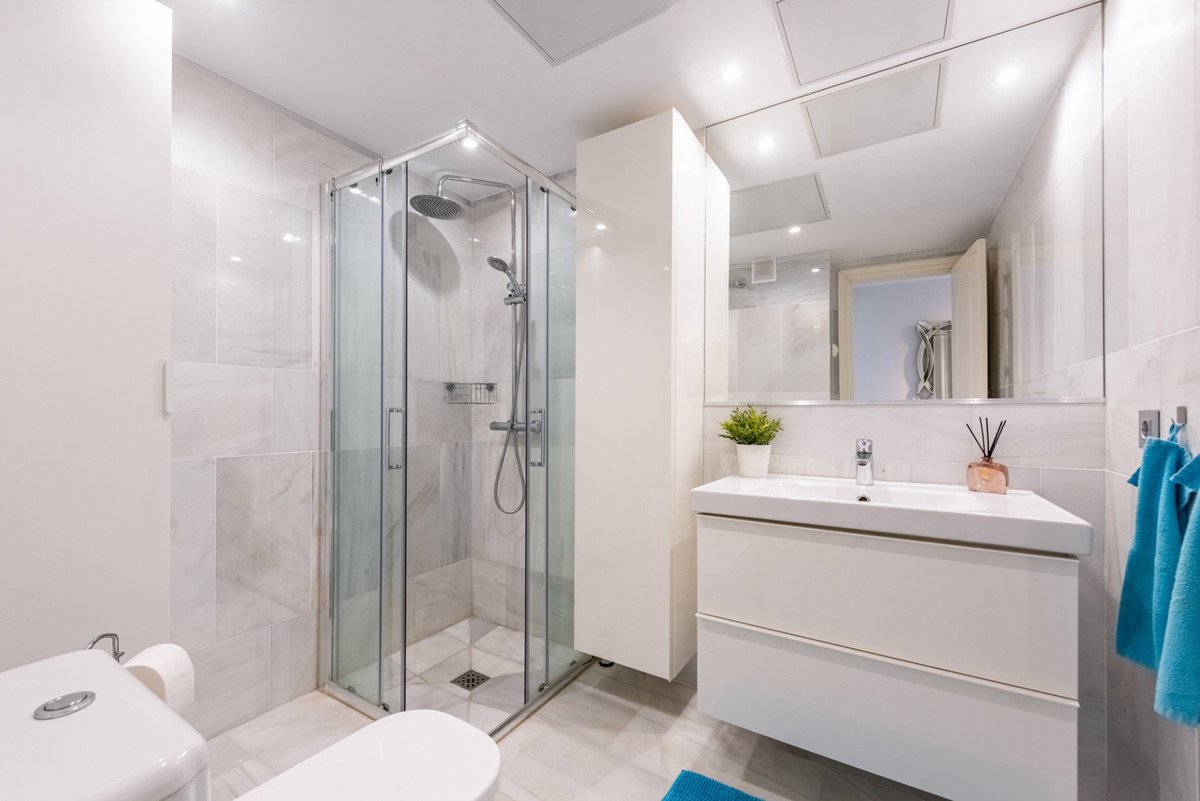 3 Bed Middle Floor Apartment in San Pedro de Alcántara