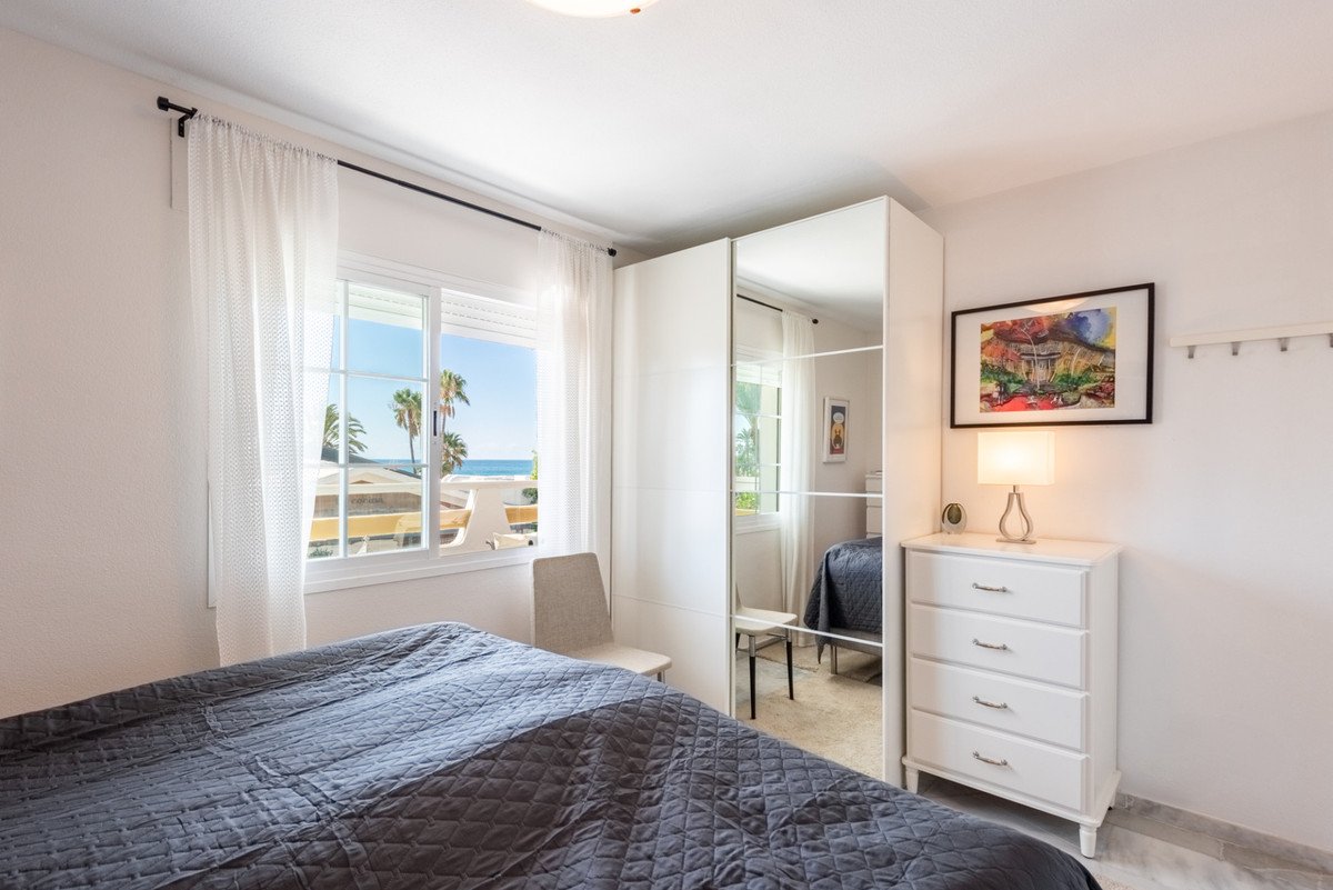 3 Bed Middle Floor Apartment in San Pedro de Alcántara
