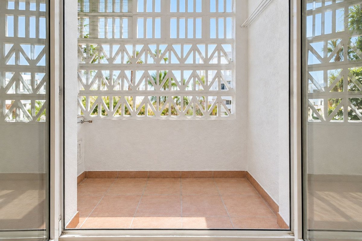 2 Bed Ground Floor Apartment in Marbella