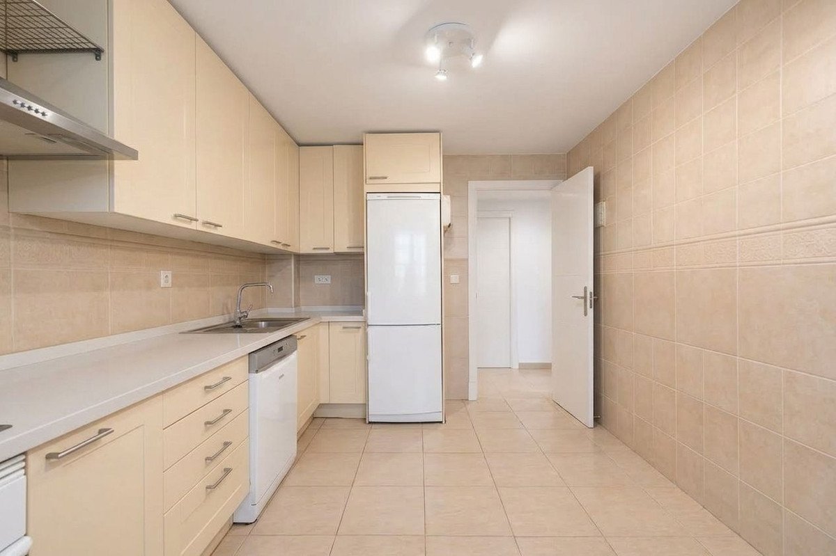 2 Bed Ground Floor Apartment in Marbella