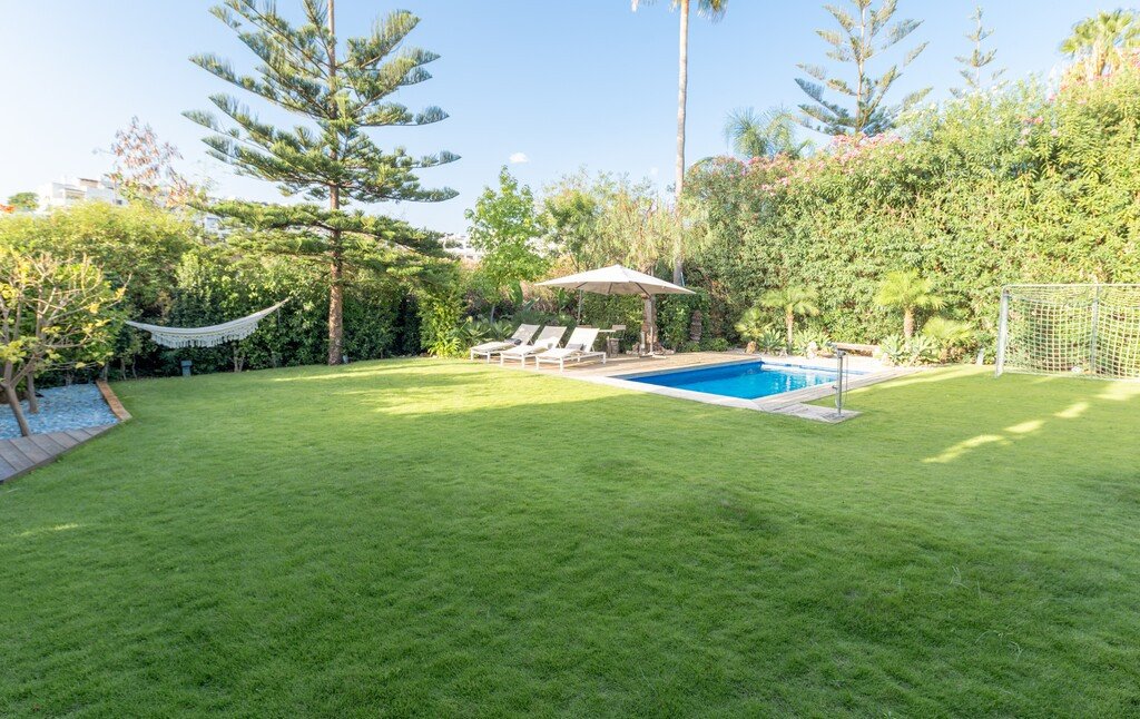4 Bed Detached Villa in Estepona