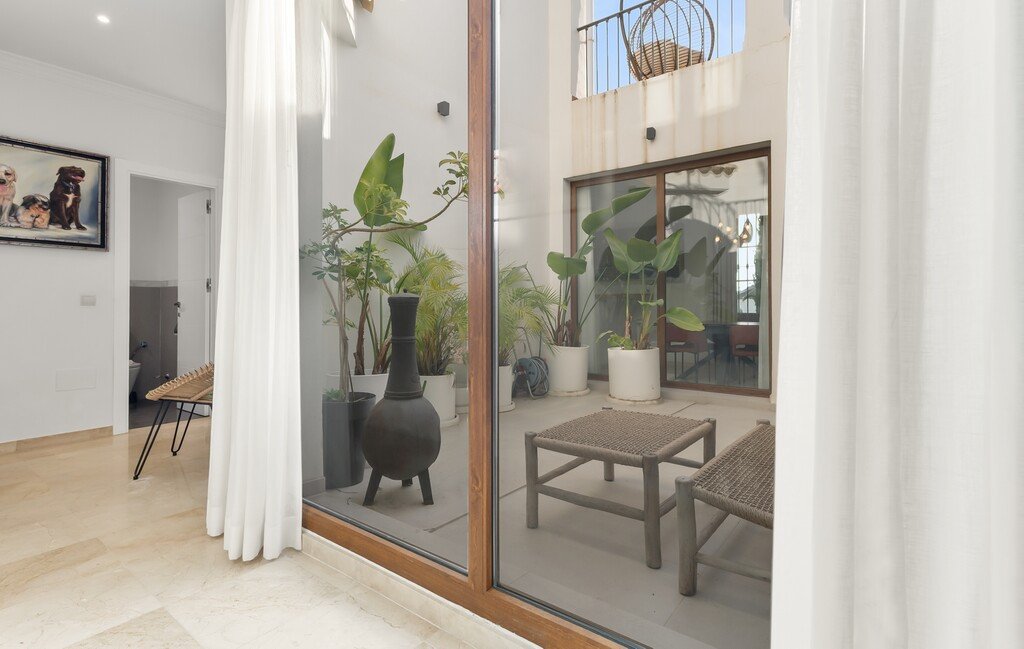 4 Bed Detached Villa in Estepona