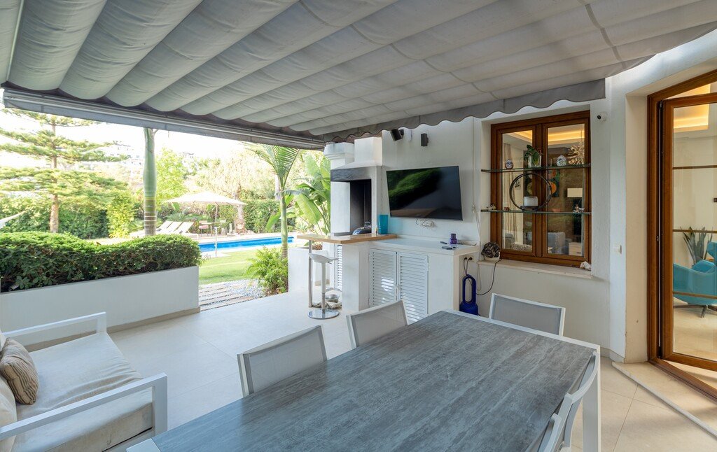 4 Bed Detached Villa in Estepona