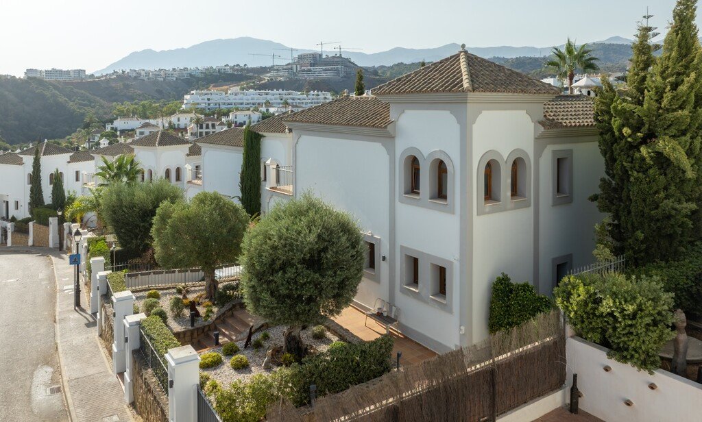 4 Bed Detached Villa in Estepona