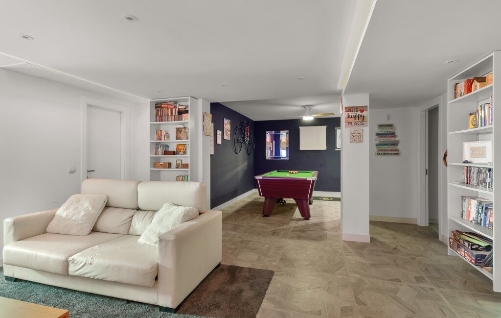 4 Bed Detached Villa in Estepona