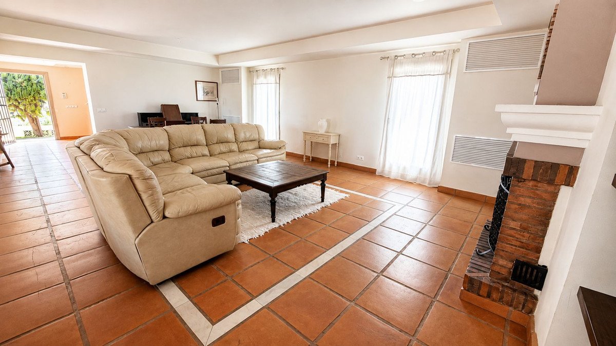 4 Bed Finca - Cortijo in Mijas
