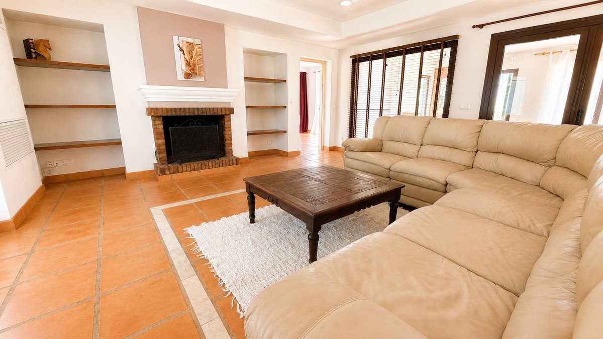 4 Bed Finca - Cortijo in Mijas
