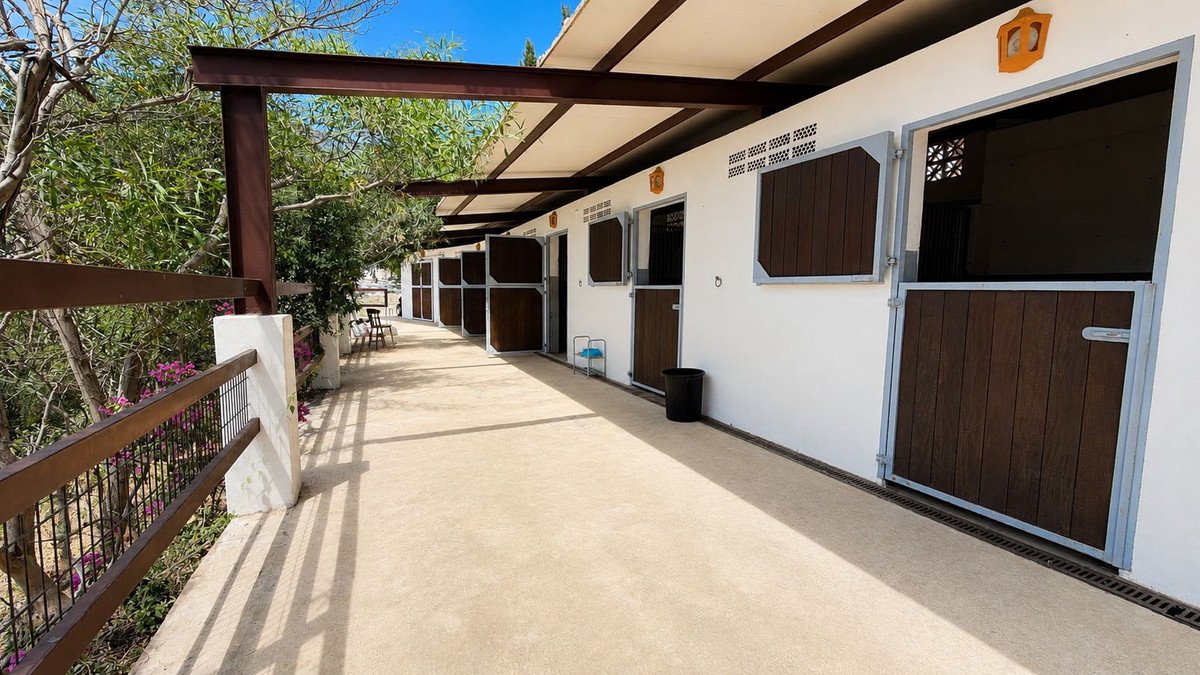 4 Bed Finca - Cortijo in Mijas