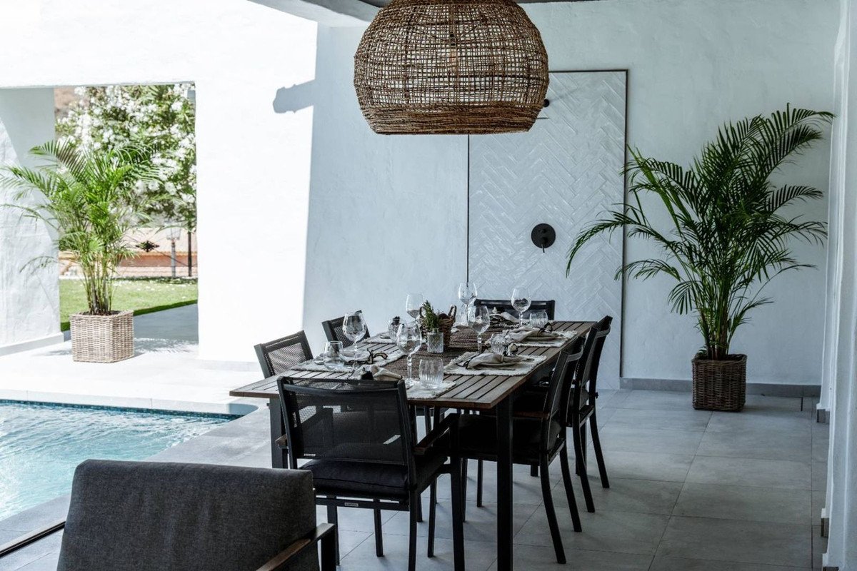 5 Bed Detached Villa in Benahavís
