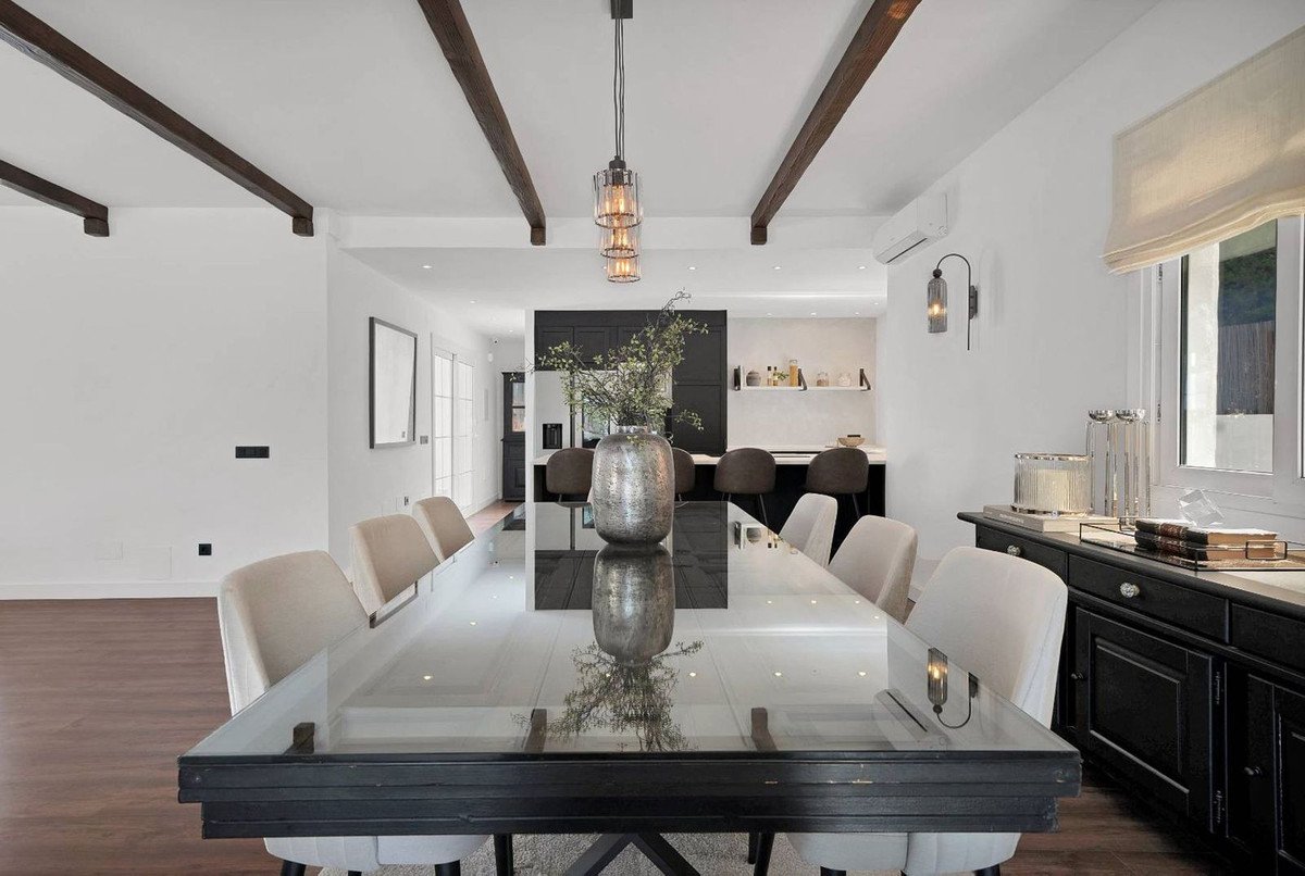 5 Bed Detached Villa in Benahavís