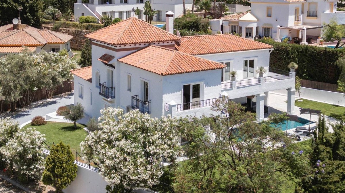 5 Bed Detached Villa in Benahavís