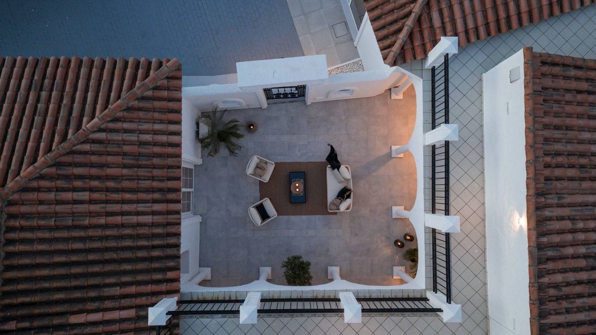 5 Bed Detached Villa in Benahavís