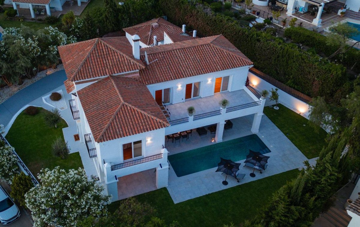 5 Bed Detached Villa in Benahavís