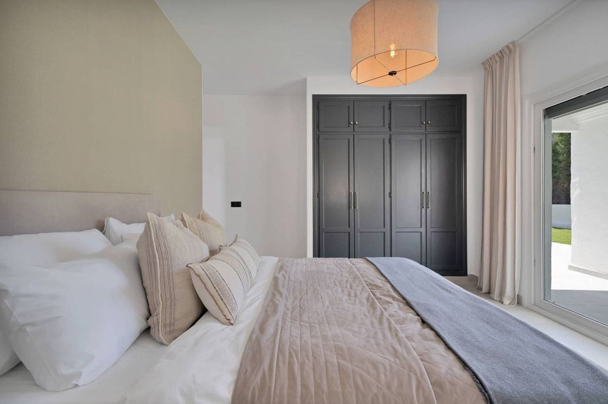 5 Bed Detached Villa in Benahavís
