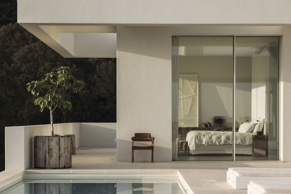 6 Bed Detached Villa in Altos de los Monteros