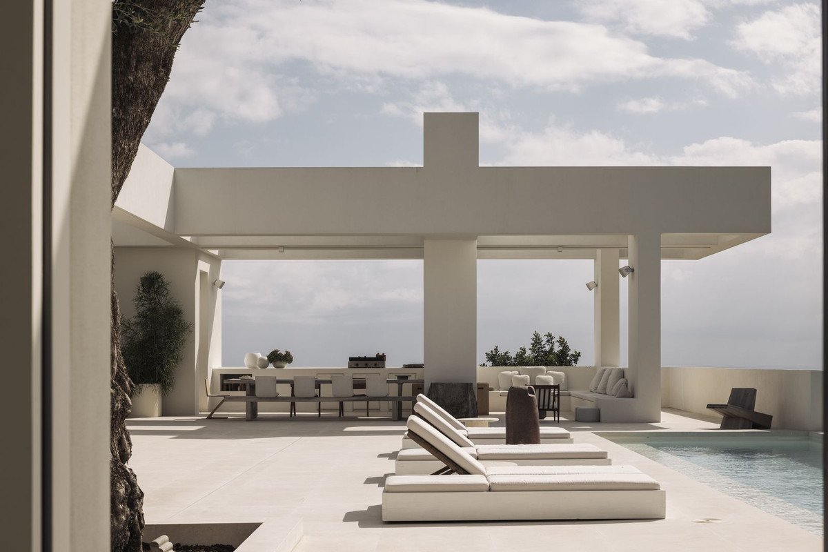6 Bed Detached Villa in Altos de los Monteros