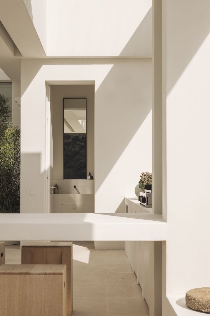 6 Bed Detached Villa in Altos de los Monteros