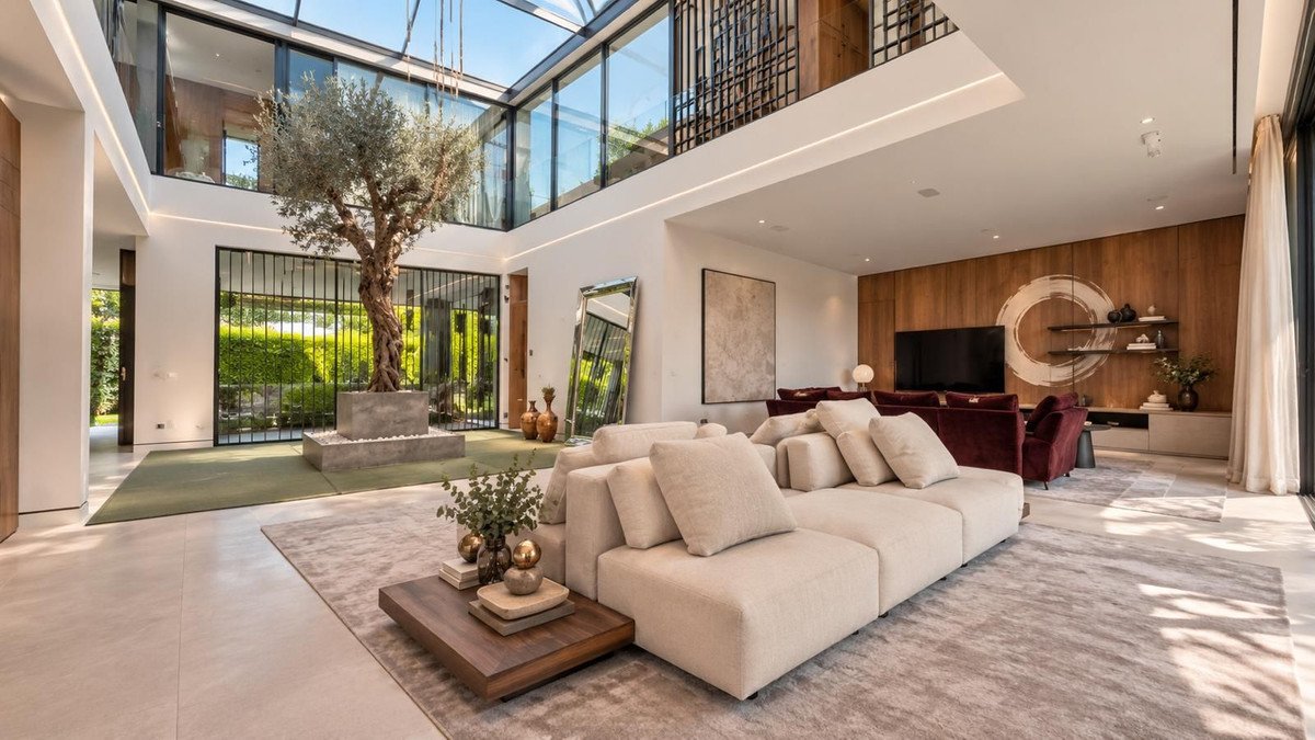 5 Bed Detached Villa in The Golden Mile
