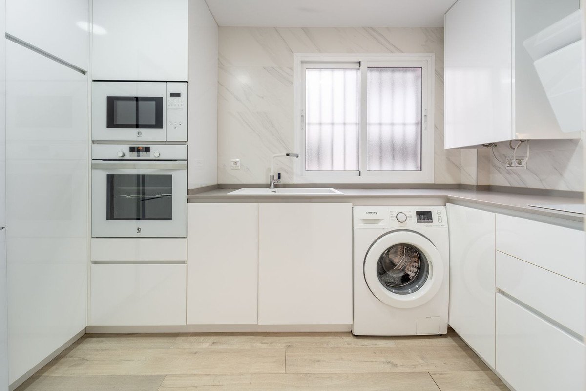 2 Bed Middle Floor Apartment in Benalmadena