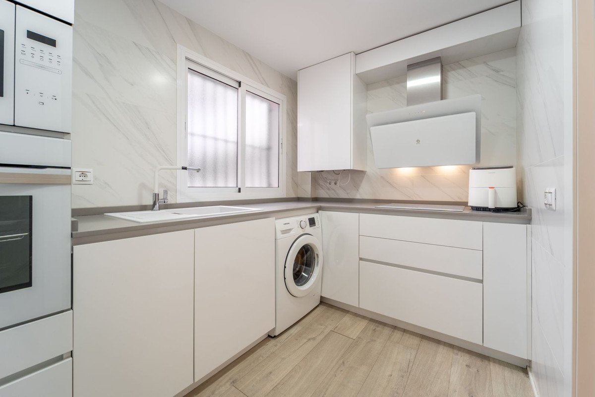2 Bed Middle Floor Apartment in Benalmadena