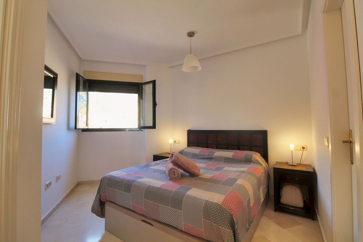 2 Bed Middle Floor Apartment in Torrequebrada