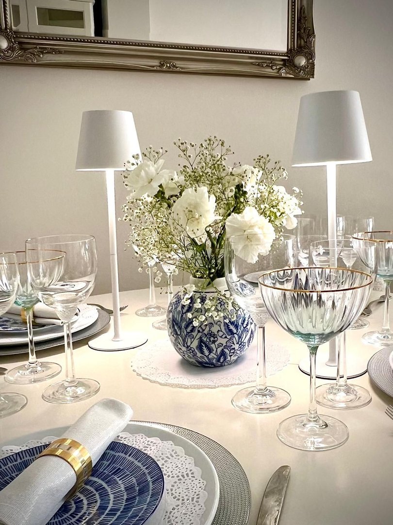 2 Bed Top Floor Apartment in Nueva Andalucía