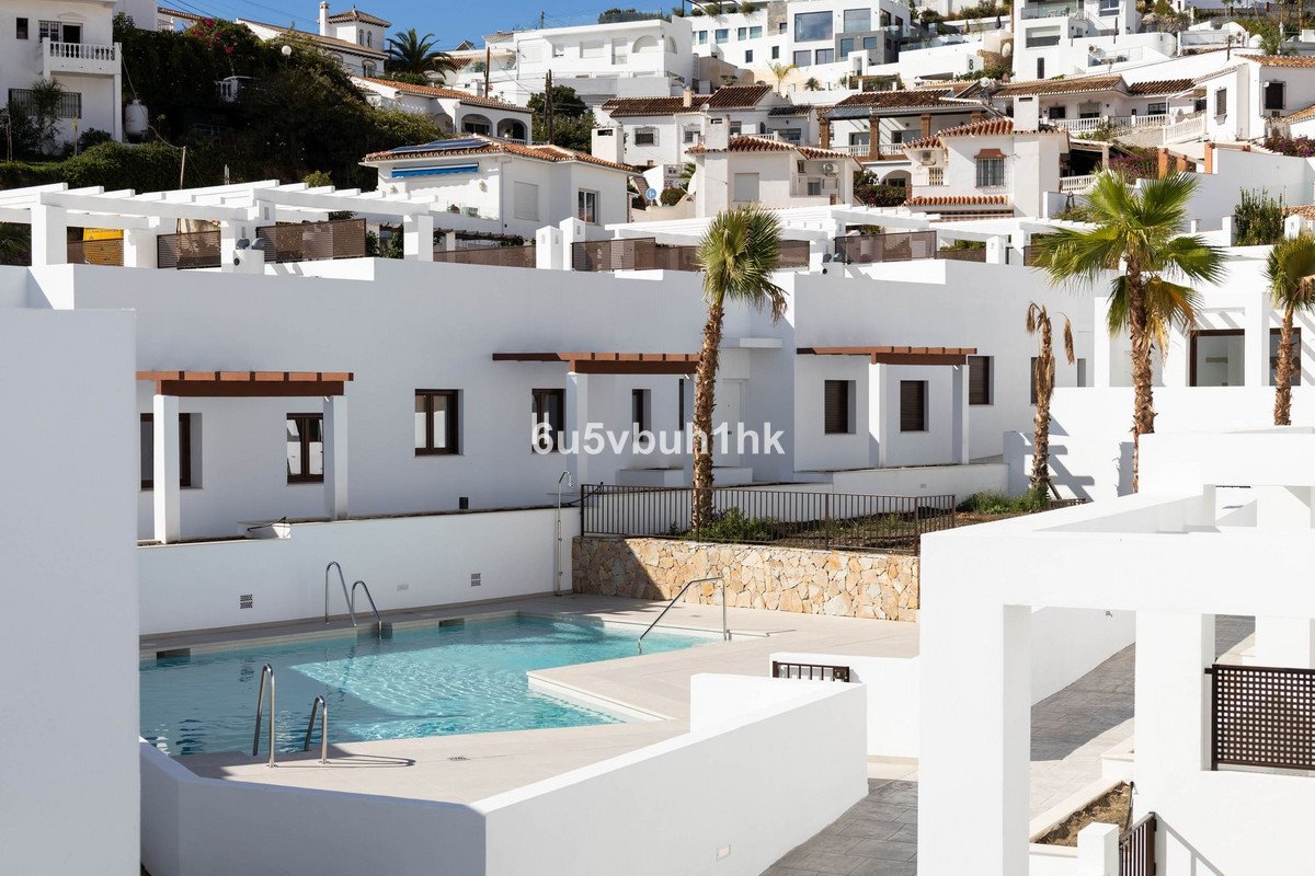 2 Bed Duplex in Nerja