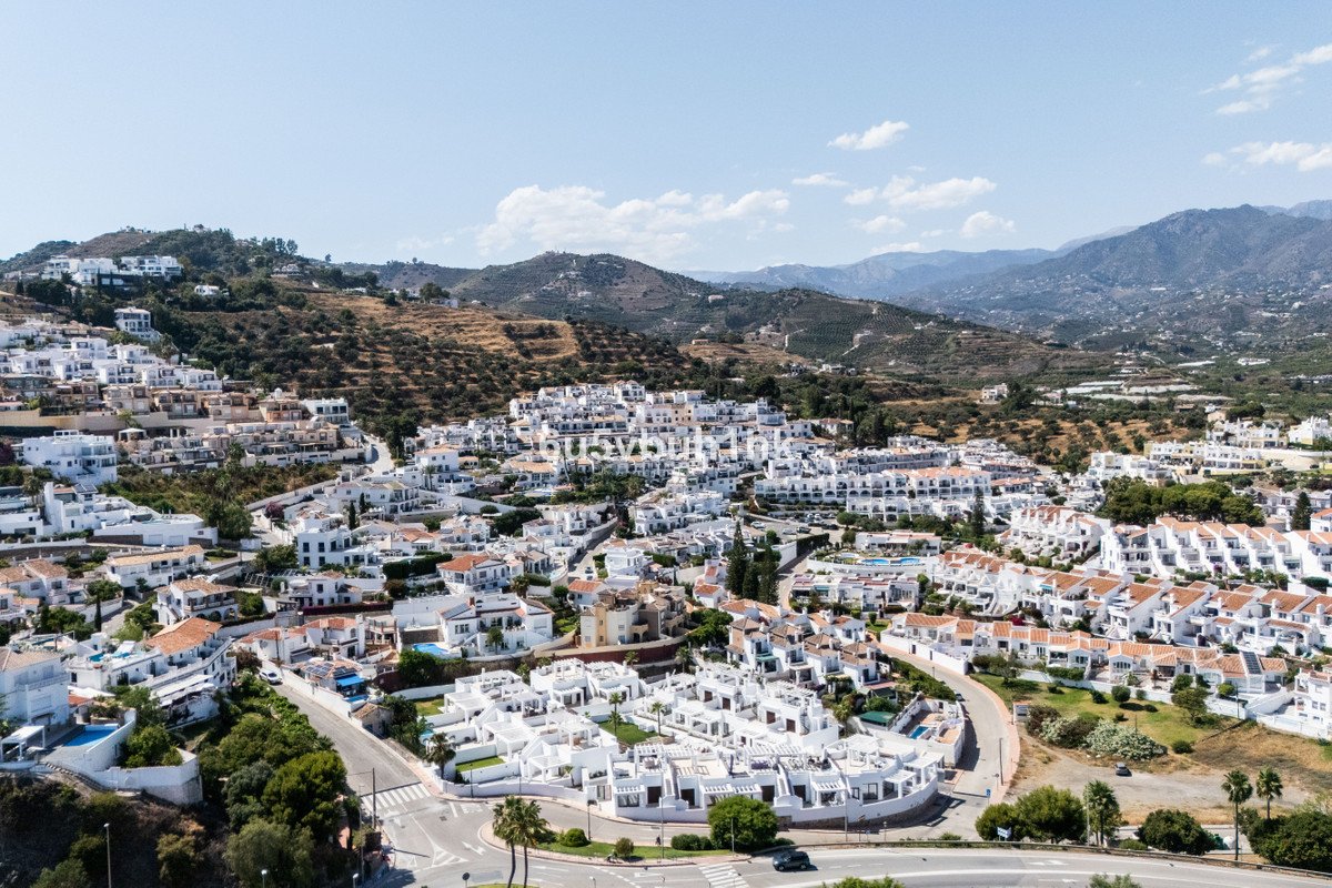 2 Bed Duplex in Nerja