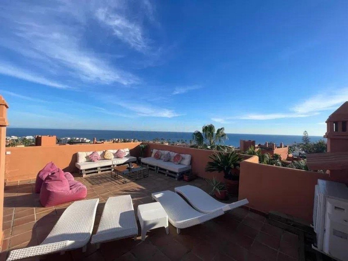 3 Bed Penthouse in Estepona