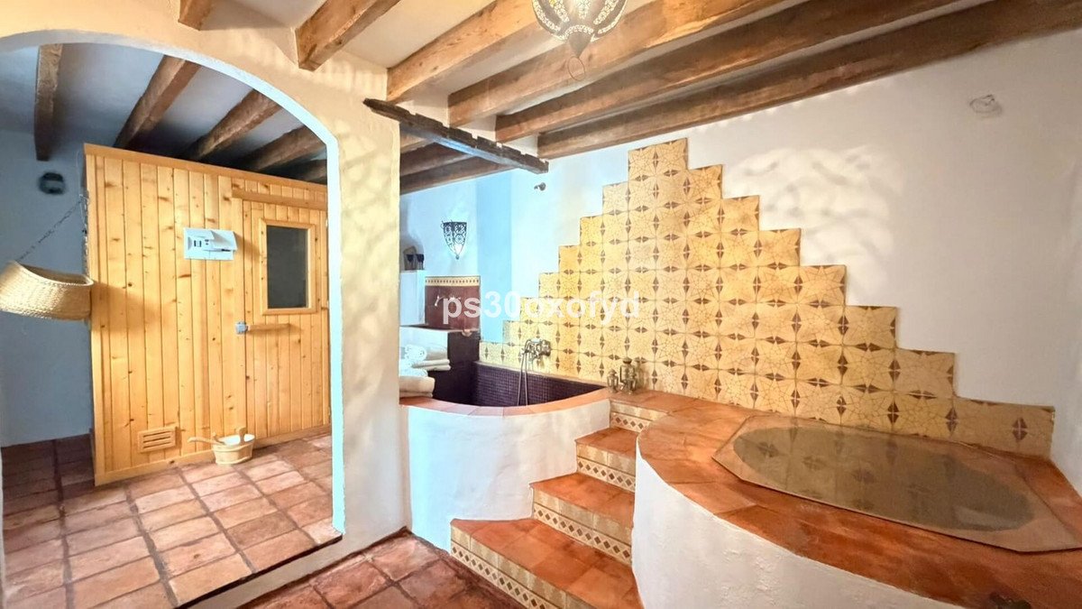4 Bed Townhouse in Casares Pueblo