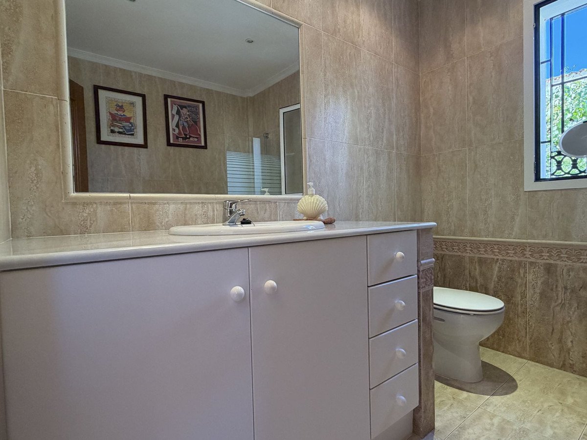 4 Bed Detached Villa in Valle Romano