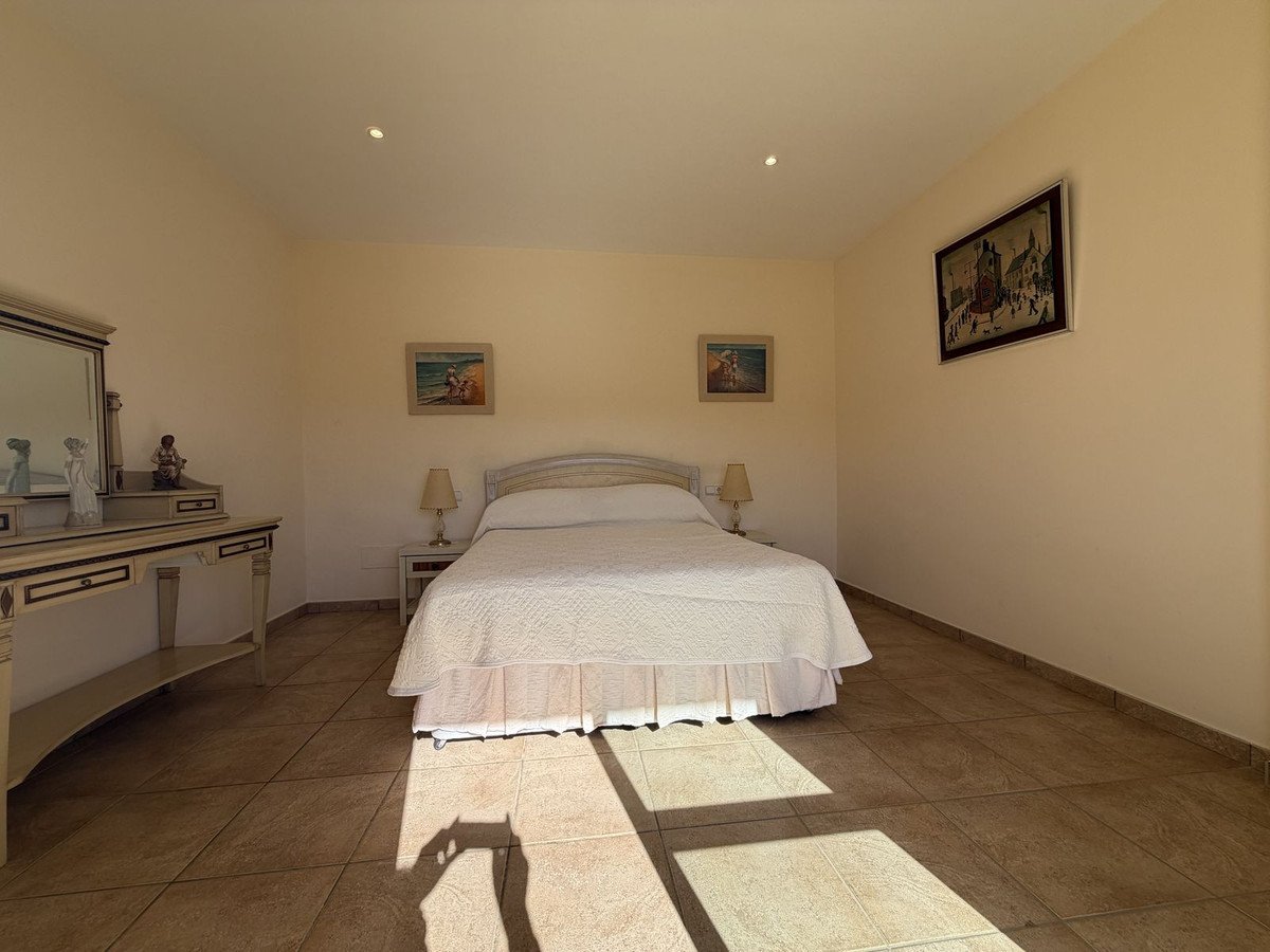 4 Bed Detached Villa in Valle Romano