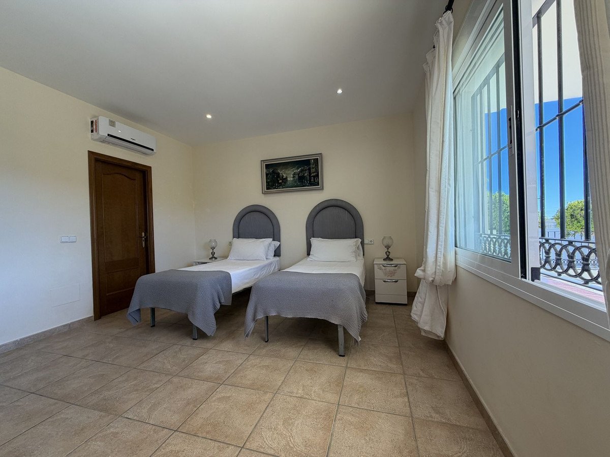 4 Bed Detached Villa in Valle Romano