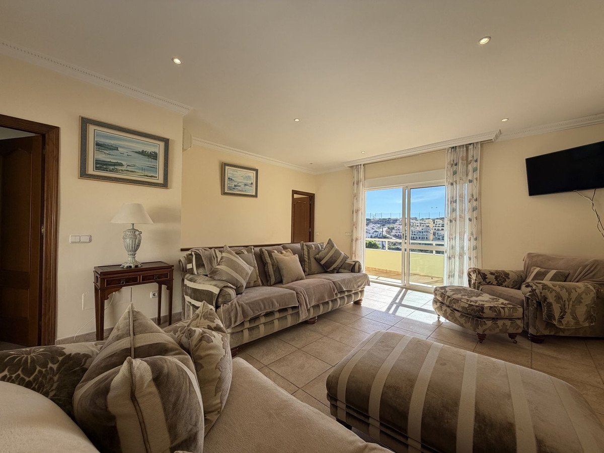 4 Bed Detached Villa in Valle Romano