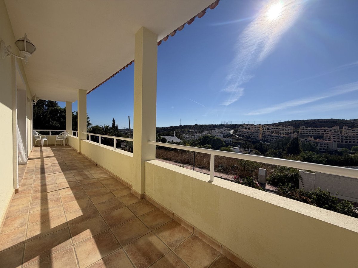 4 Bed Detached Villa in Valle Romano
