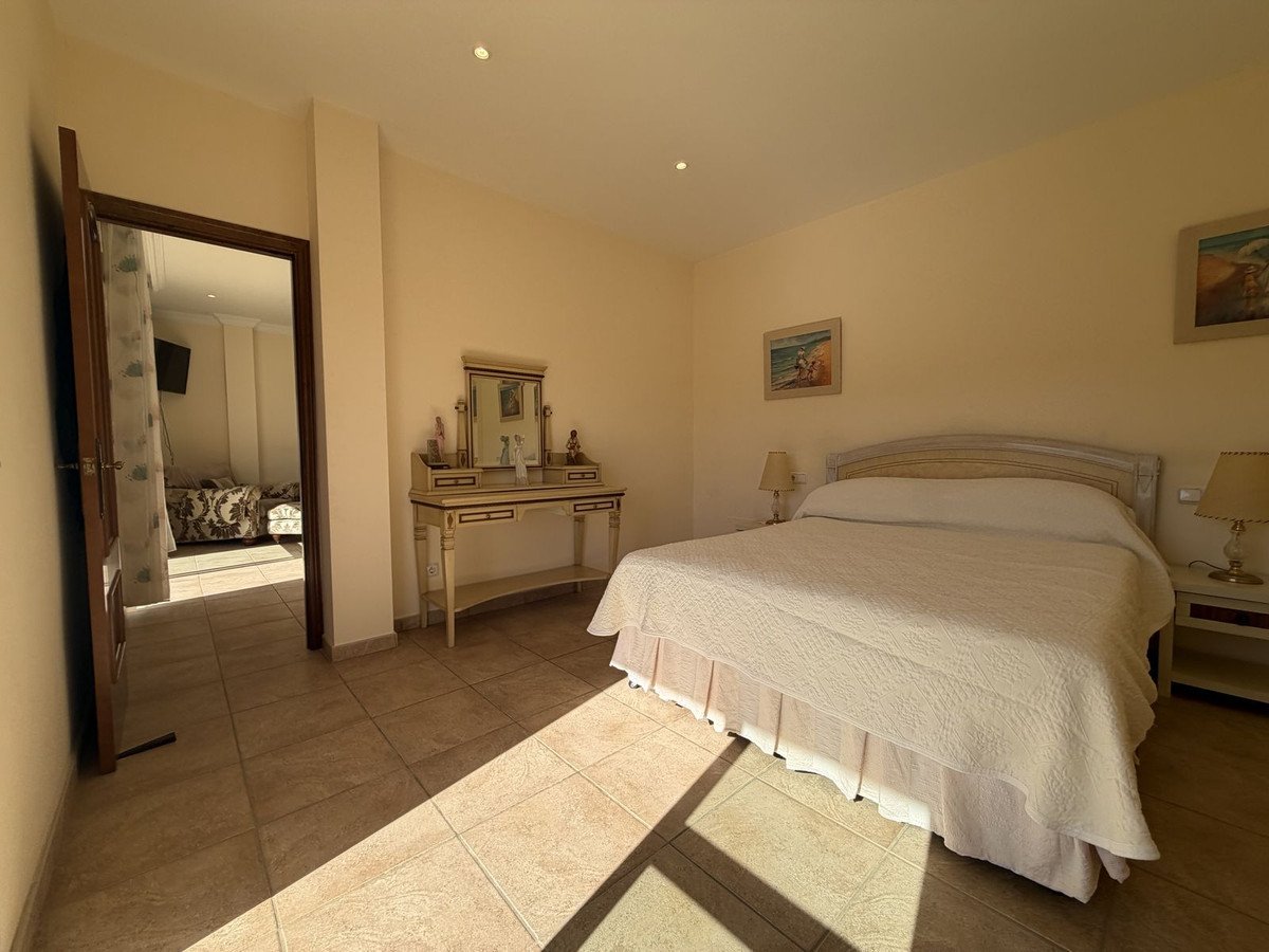 4 Bed Detached Villa in Valle Romano