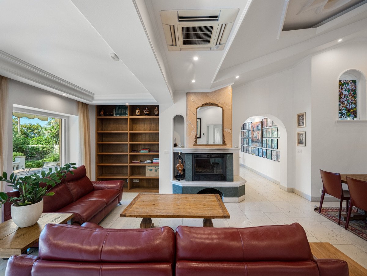5 Bed Detached Villa in El Rosario