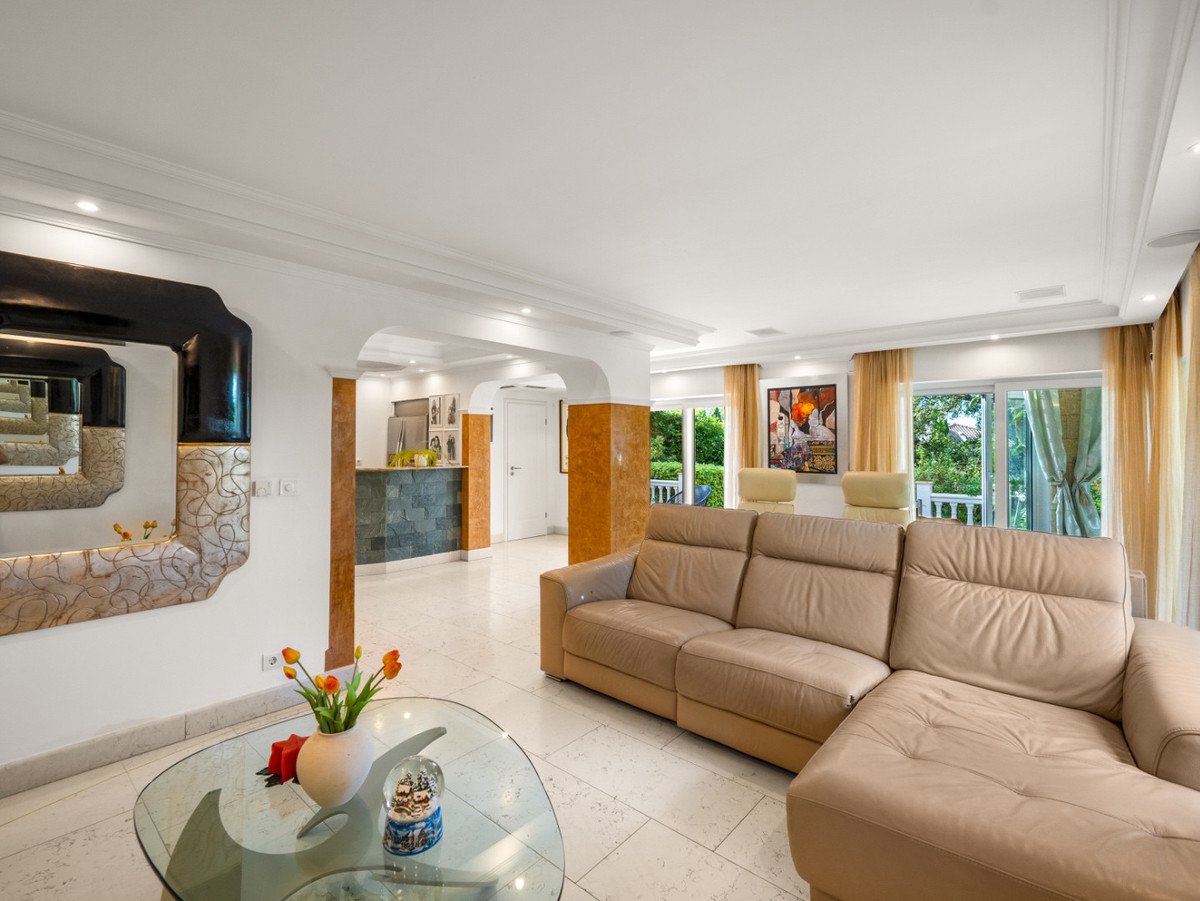 5 Bed Detached Villa in El Rosario