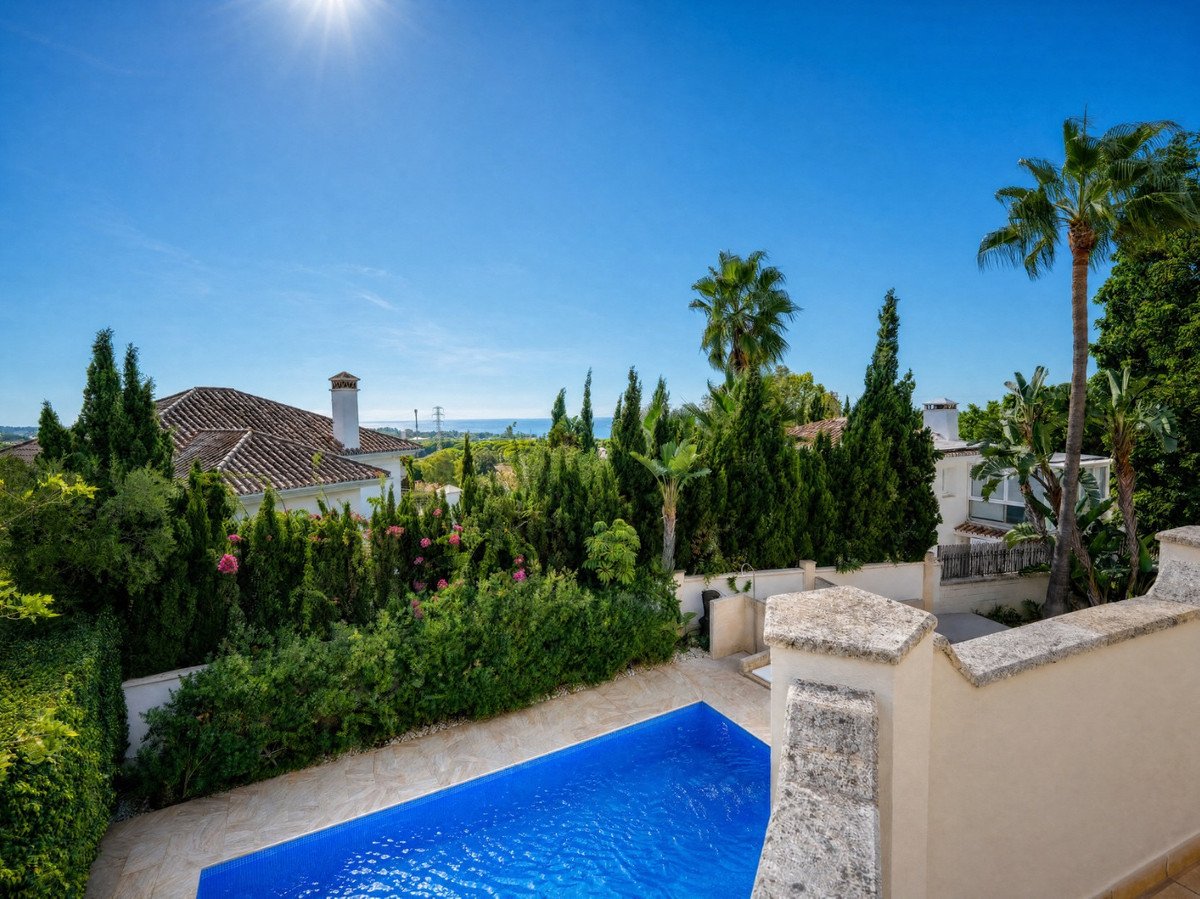 5 Bed Detached Villa in El Rosario