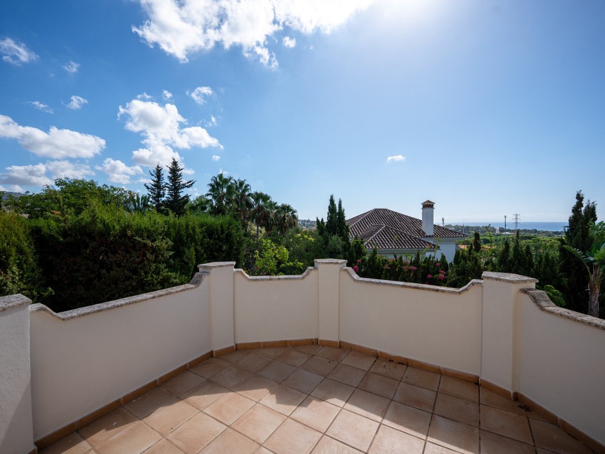 5 Bed Detached Villa in El Rosario