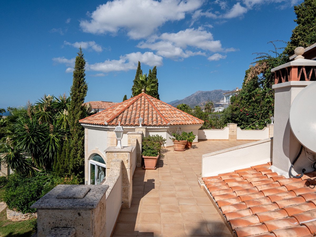 5 Bed Detached Villa in El Rosario