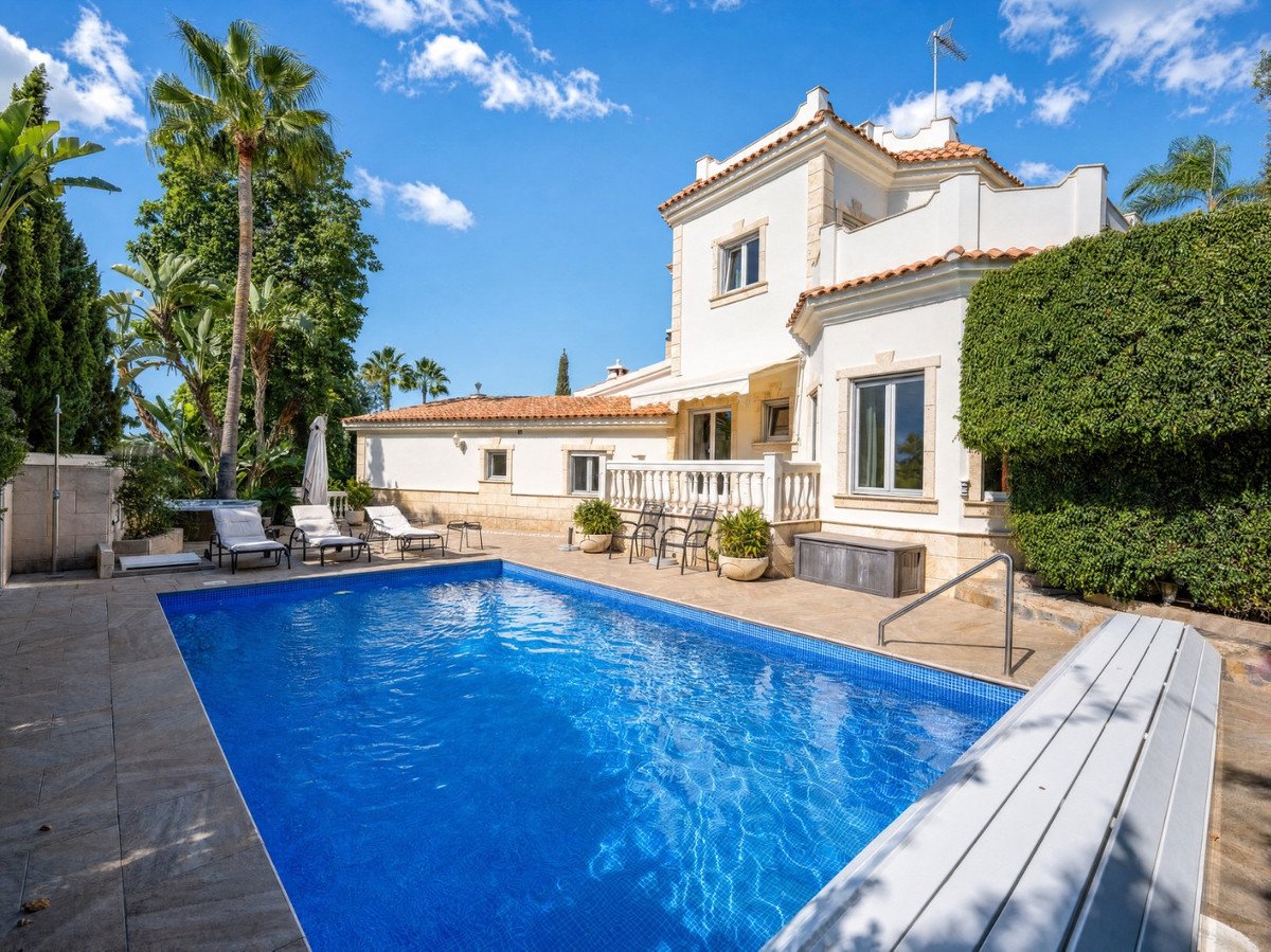 5 Bed Detached Villa in El Rosario
