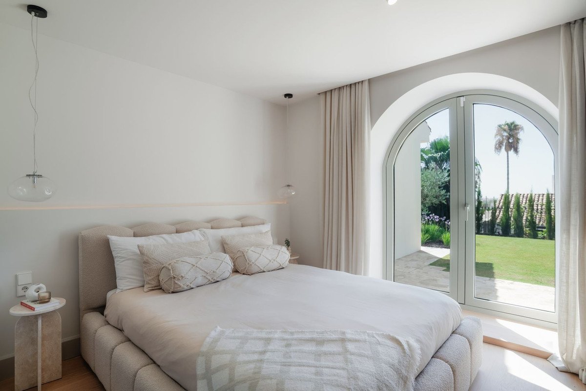 4 Bed Detached Villa in Nueva Andalucía