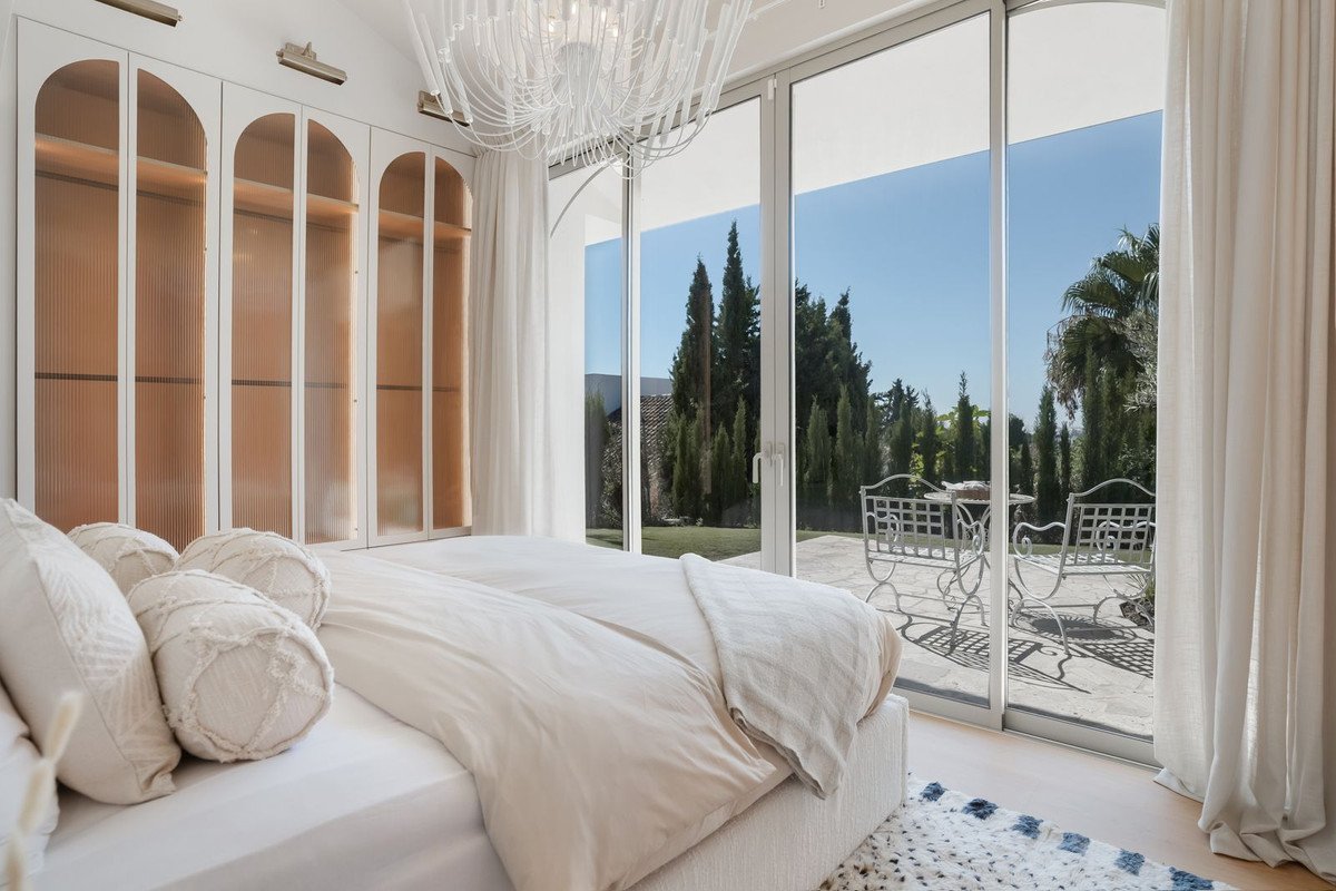 4 Bed Detached Villa in Nueva Andalucía
