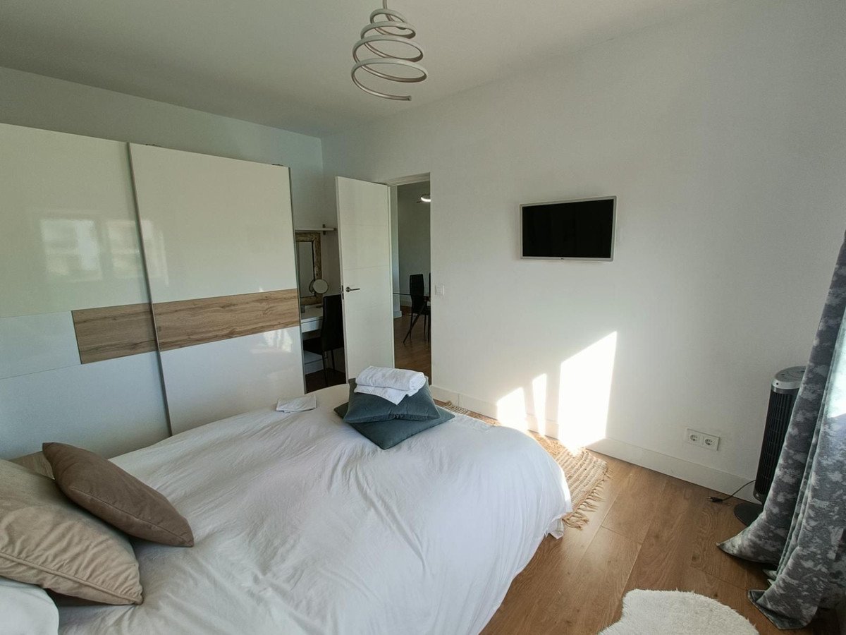 2 Bed Top Floor Apartment in Estepona