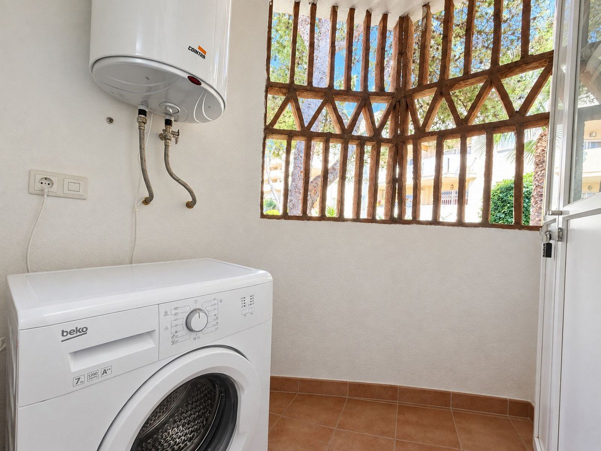 2 Bed Top Floor Apartment in Riviera del Sol