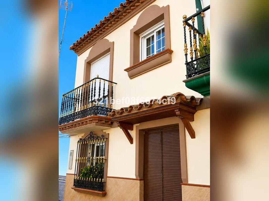 3 Bed Townhouse in Estepona