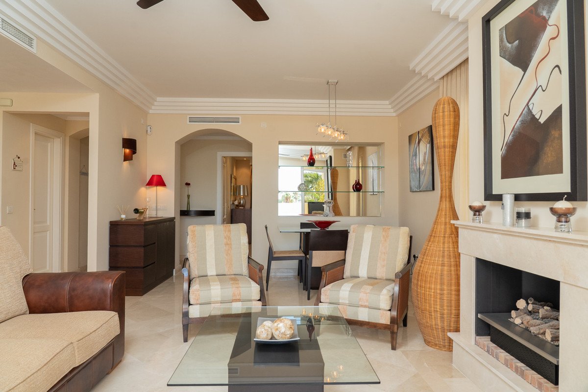 2 Bed Middle Floor Apartment in Casares