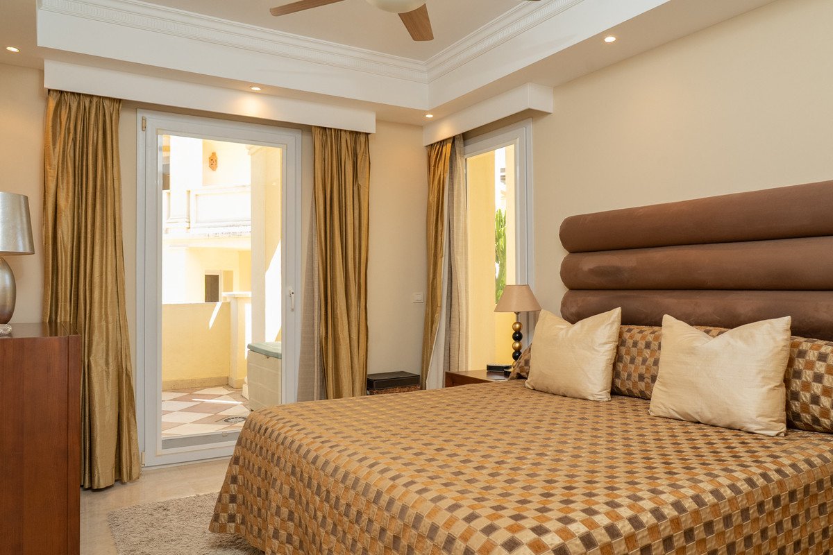 2 Bed Middle Floor Apartment in Casares