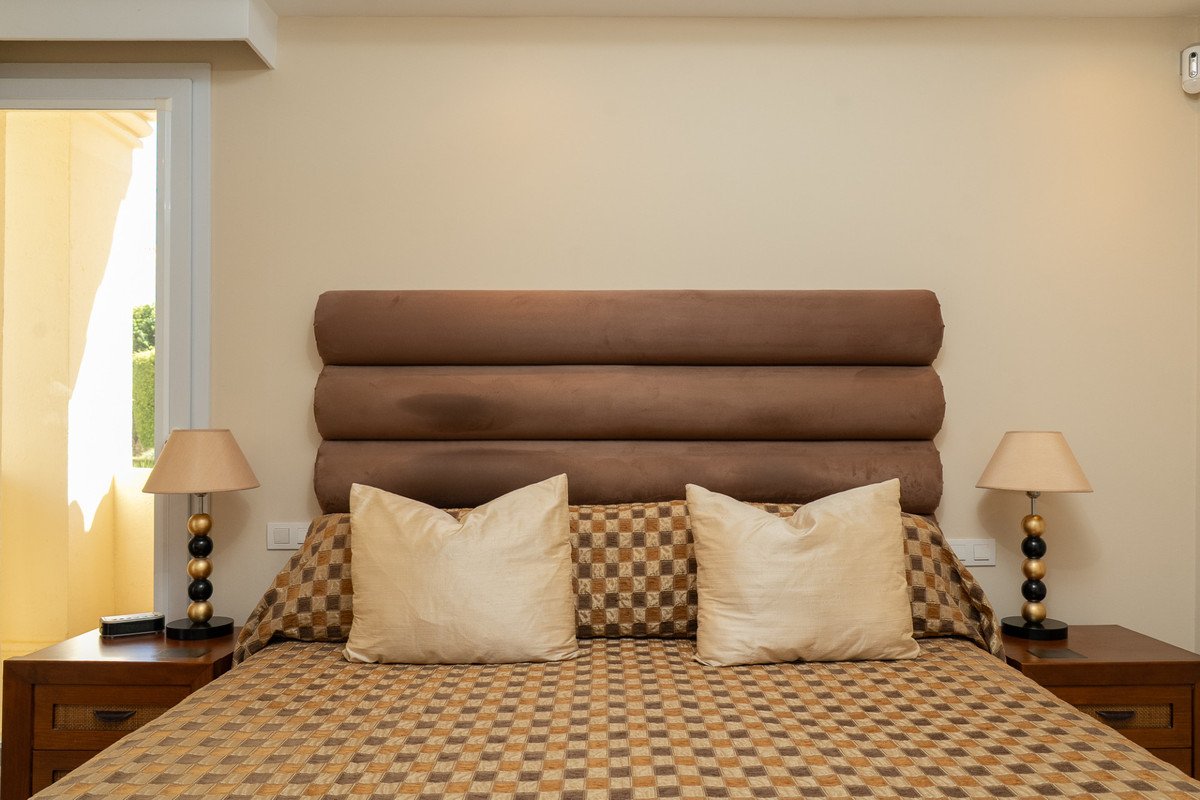 2 Bed Middle Floor Apartment in Casares